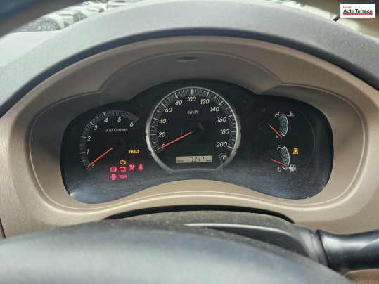 2015 Toyota&nbsp;Innova 2.5 E 7 STR