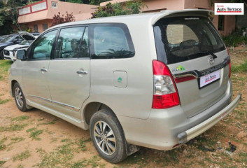 2015 Toyota&nbsp;Innova 2.5 E 7 STR