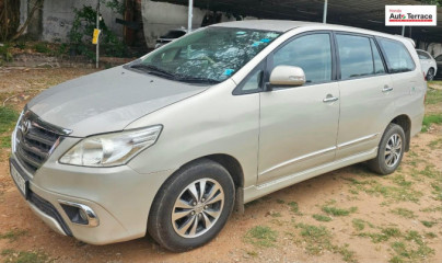 2015 Toyota&nbsp;Innova 2.5 E 7 STR
