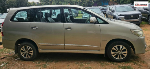 2015 Toyota&nbsp;Innova 2.5 E 7 STR