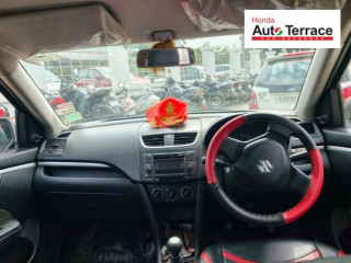 2015 Maruti&nbsp;Swift LXI