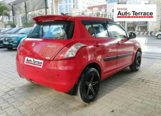 2017 Maruti&nbsp;Swift VXI Optional