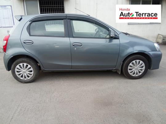 2015 Toyota&nbsp;Etios Liva V