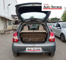2015 Toyota&nbsp;Etios Liva V