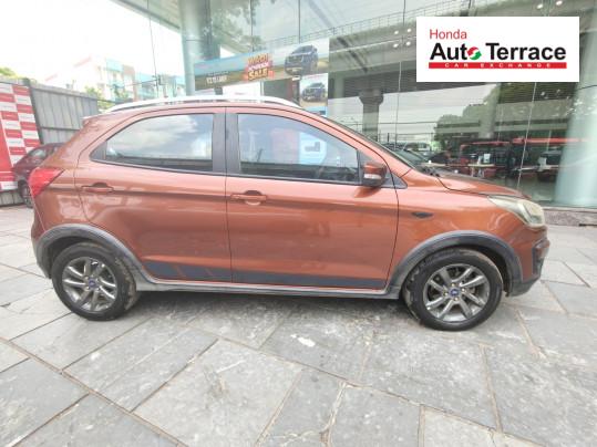 2020 Ford&nbsp;Freestyle Titanium Plus